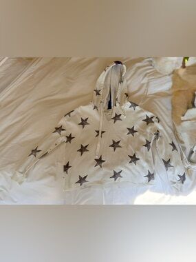 Vintage Havana White Hoodie with Navy and Red Trim women’s size small